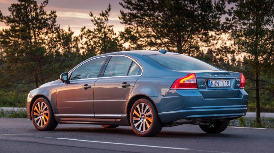  Volvo S80 2013 года  (фото 5 из 13)